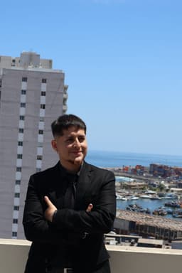 Felipe Castillo, Abogado en Miguel Castro Abogados