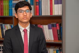 Gregory Feliú, Procurador jurídico en Miguel Castro Abogados